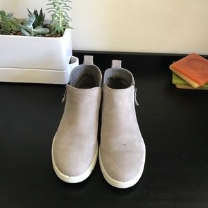 ECCO Bella Bootie Women WARM GREY NUBUCK Size 37